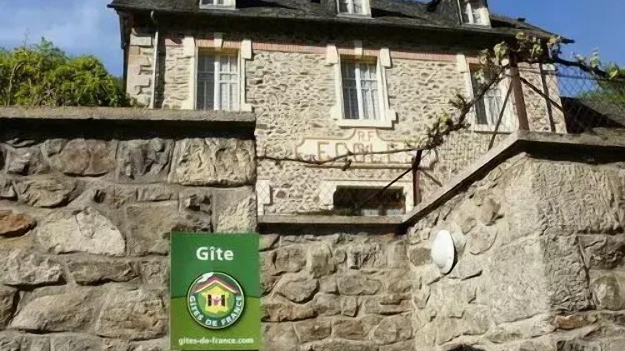 Photo of Outdoor in Laval-sur-Luzege
