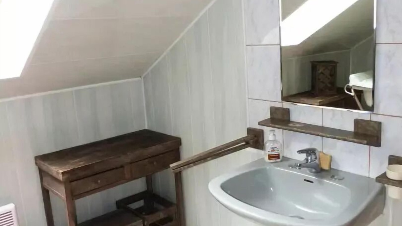 Photo of Bathroom in Montaignac-Saint-Hippolyte