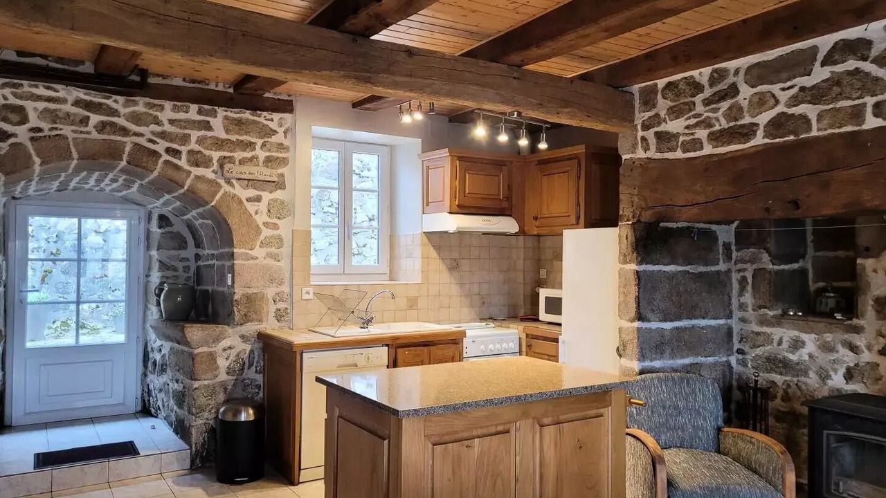 Photo of Kitchen in Saint-Yrieix-le-Dejalat