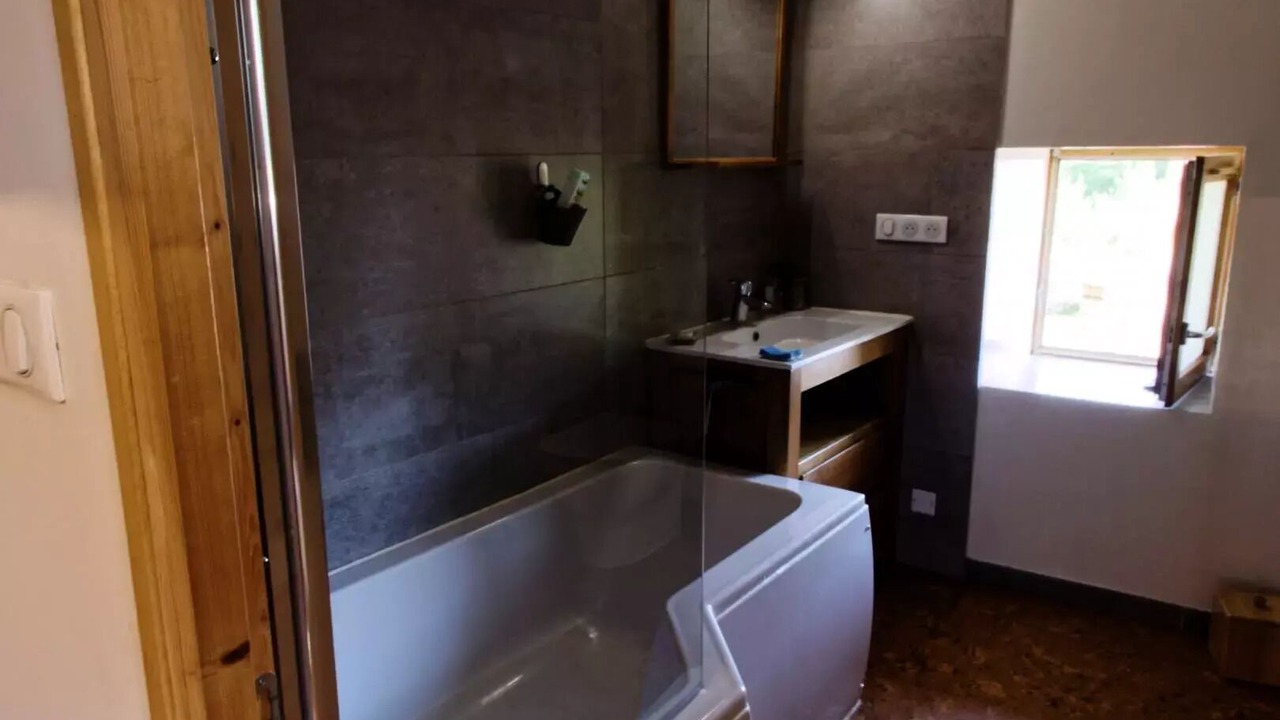 Photo of Bathroom in Saint-Merd-de-Lapleau