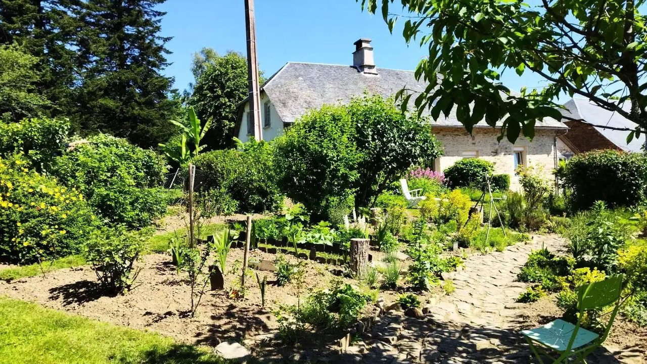 Photo of Outdoor in Condat-sur-Ganaveix