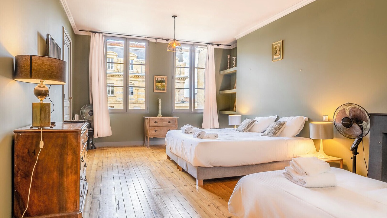 Photo of Bedroom in Bordeaux City Centre