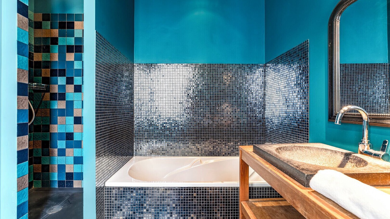 Photo of Bathroom in Bordeaux City Centre
