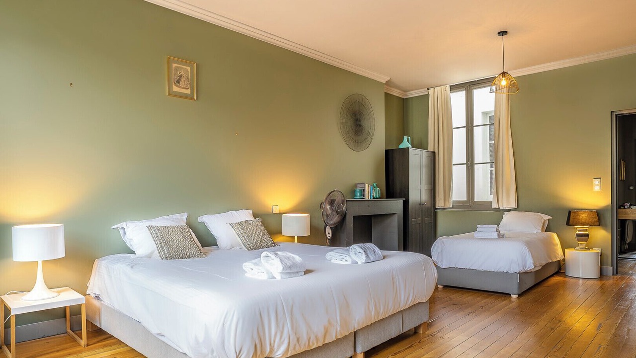 Photo of Bedroom in Bordeaux City Centre
