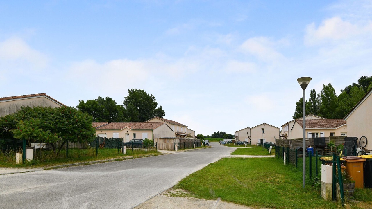 Photo of Others in Saint-Medard-de-Guizieres