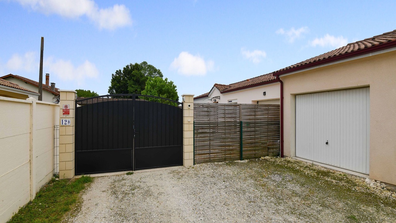 Photo of Others in Saint-Medard-de-Guizieres