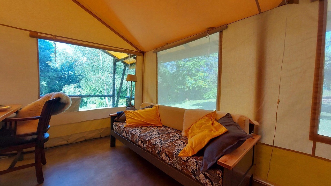 Photo of Livingroom in Roussines