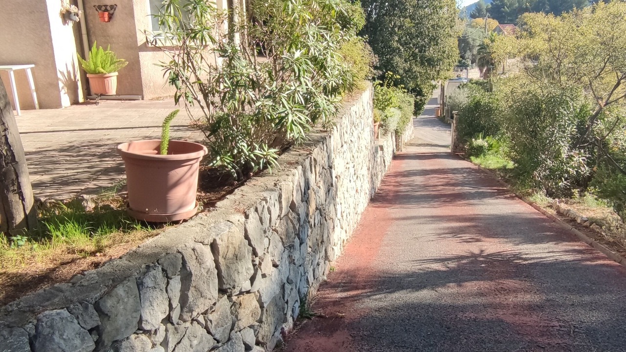 Photo of Outdoor in Le Revest-les-Eaux