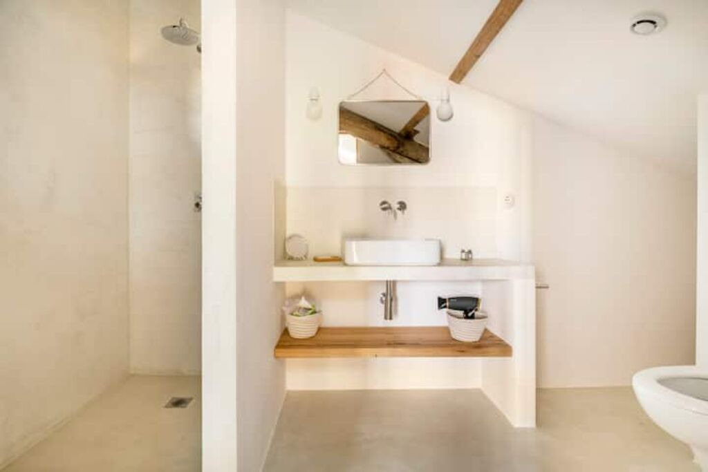 Photo of Bathroom in Le Cler