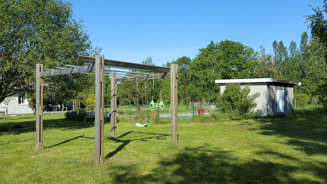 Photo of Others in Sillas