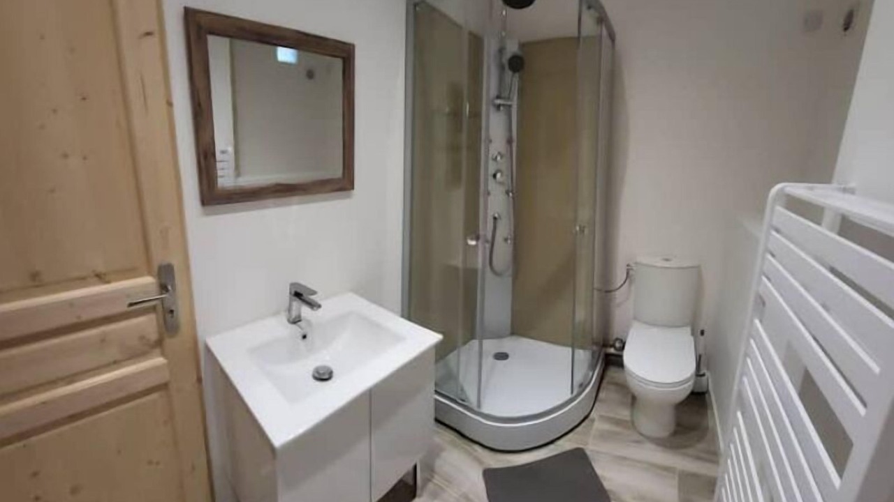 Photo of Bathroom in Chasseneuil-du-Poitou
