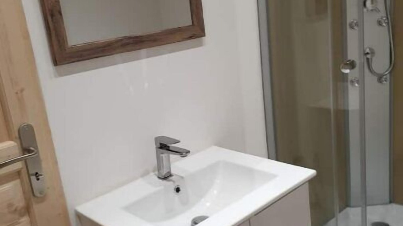 Photo of Bathroom in Chasseneuil-du-Poitou