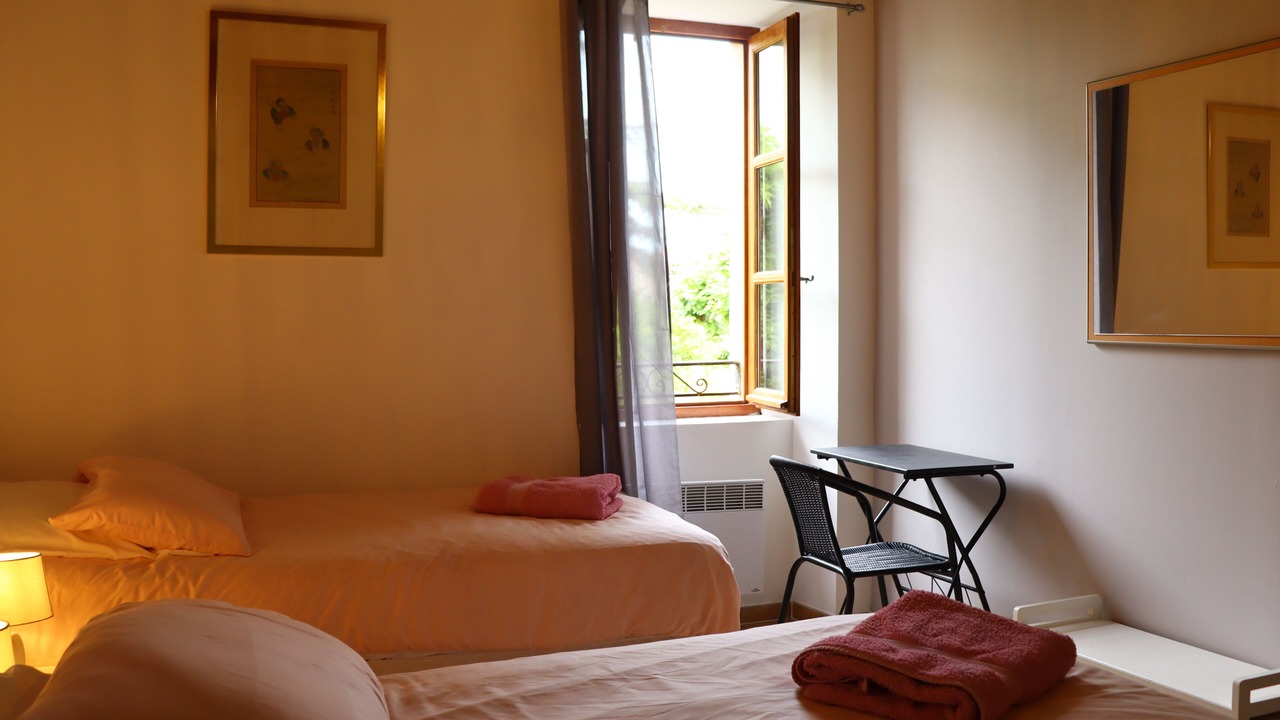 Photo of Bedroom in Issor