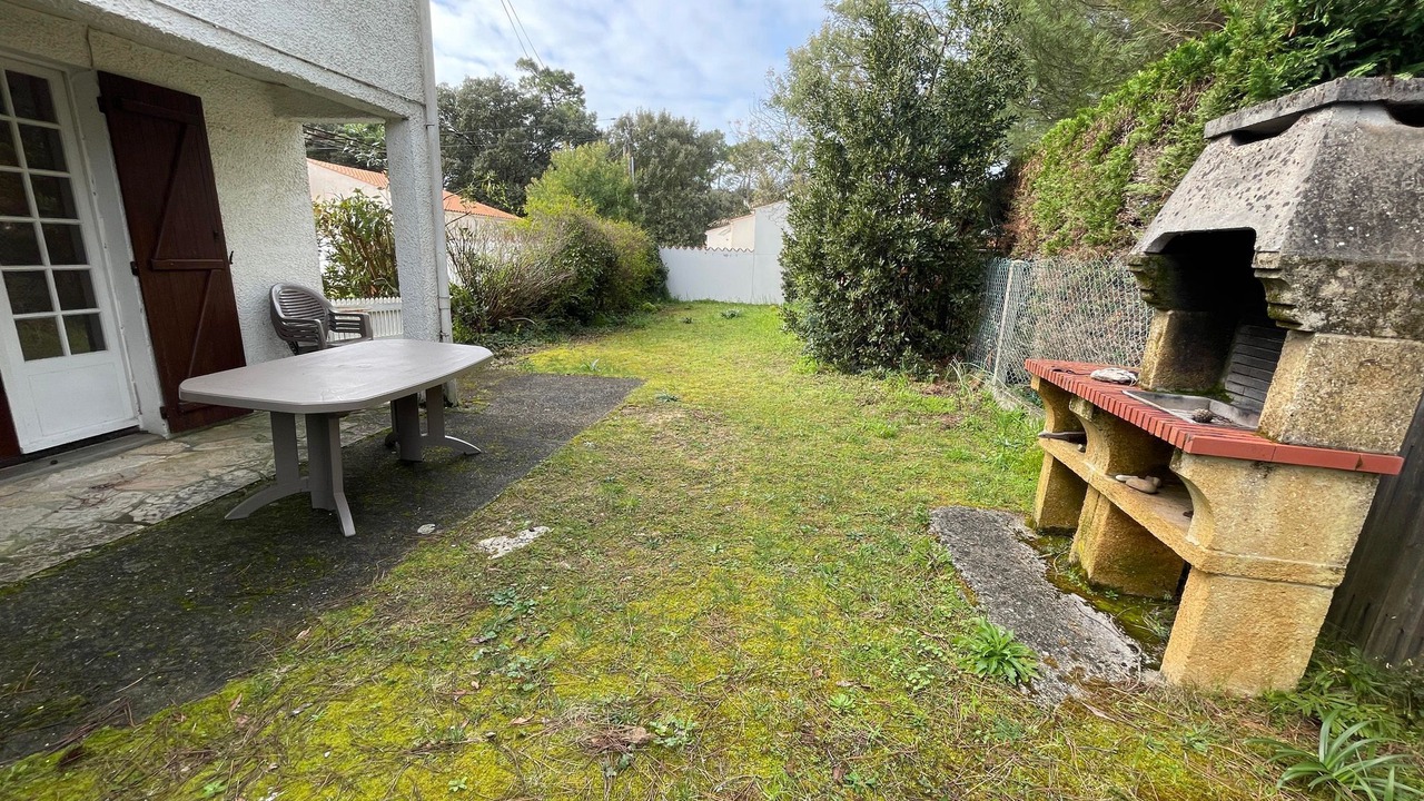 Photo of Outdoor in Cheray