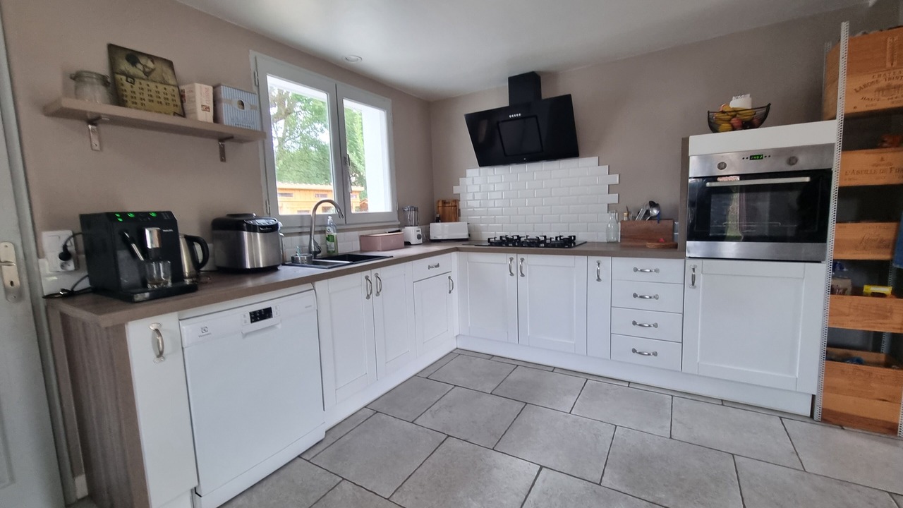 Photo of Kitchen in Messanges