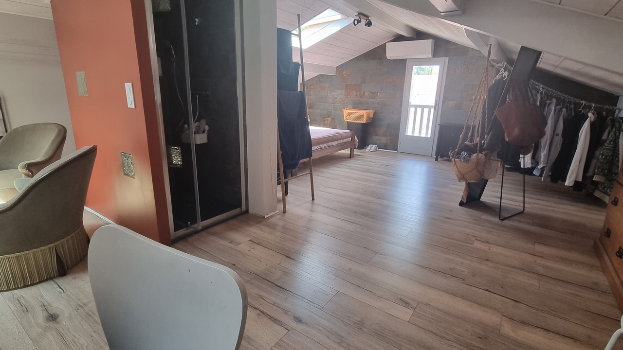 Photo of Bedroom in Messanges