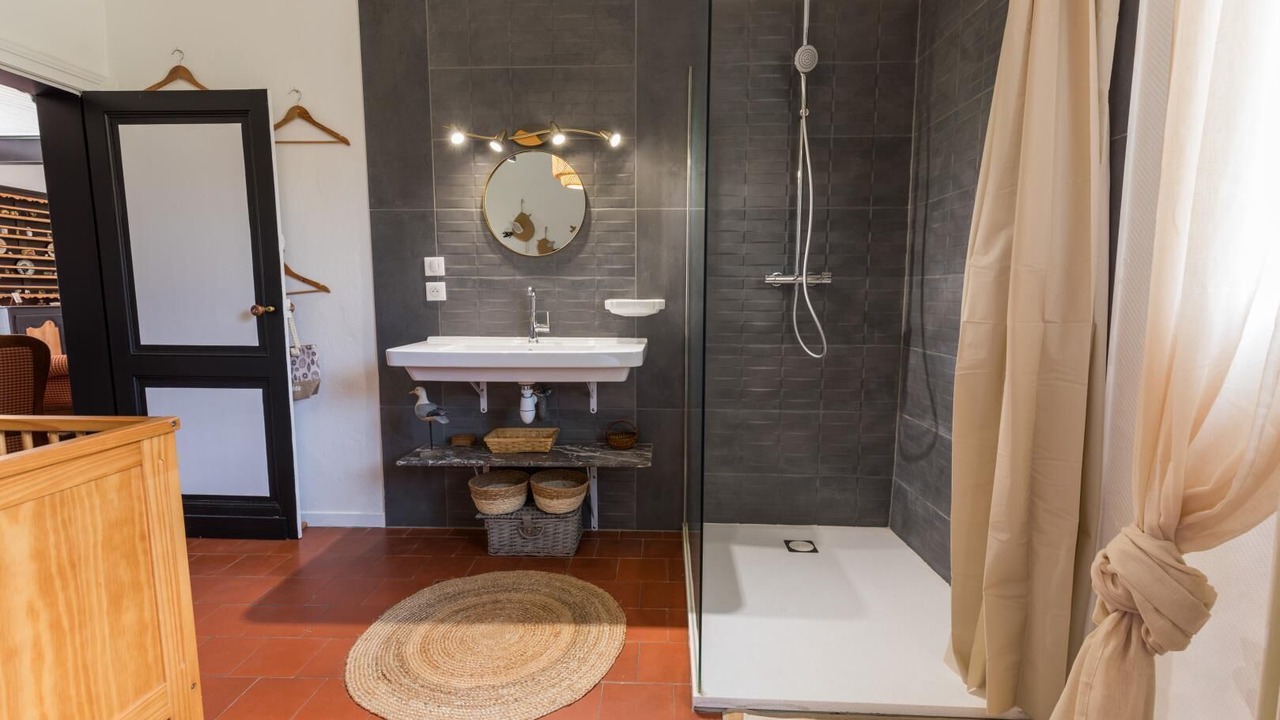 Photo of Bathroom in Pissos