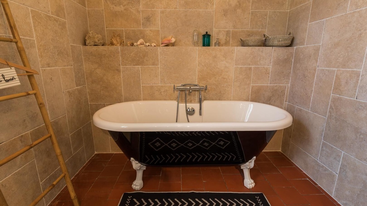 Photo of Bathroom in Pissos