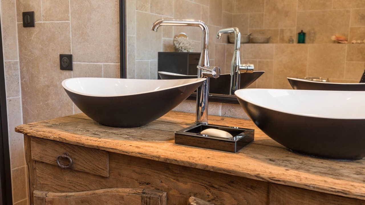 Photo of Bathroom in Pissos
