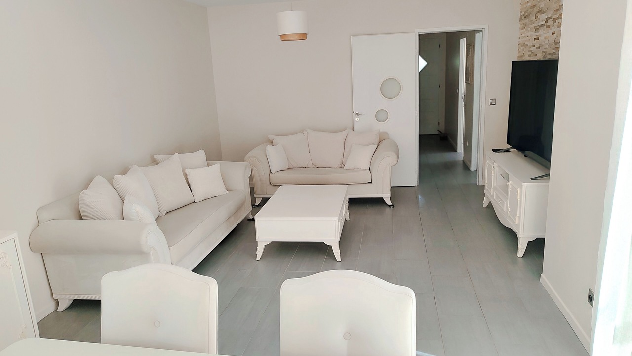 Photo of Livingroom in Cenon