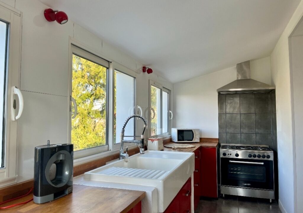 Photo of Kitchen in Etaules