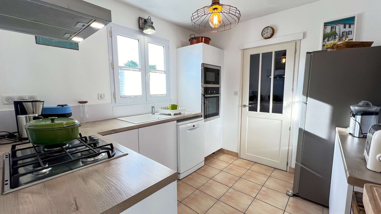 Photo of Kitchen in Saint-Clement-des-Baleines