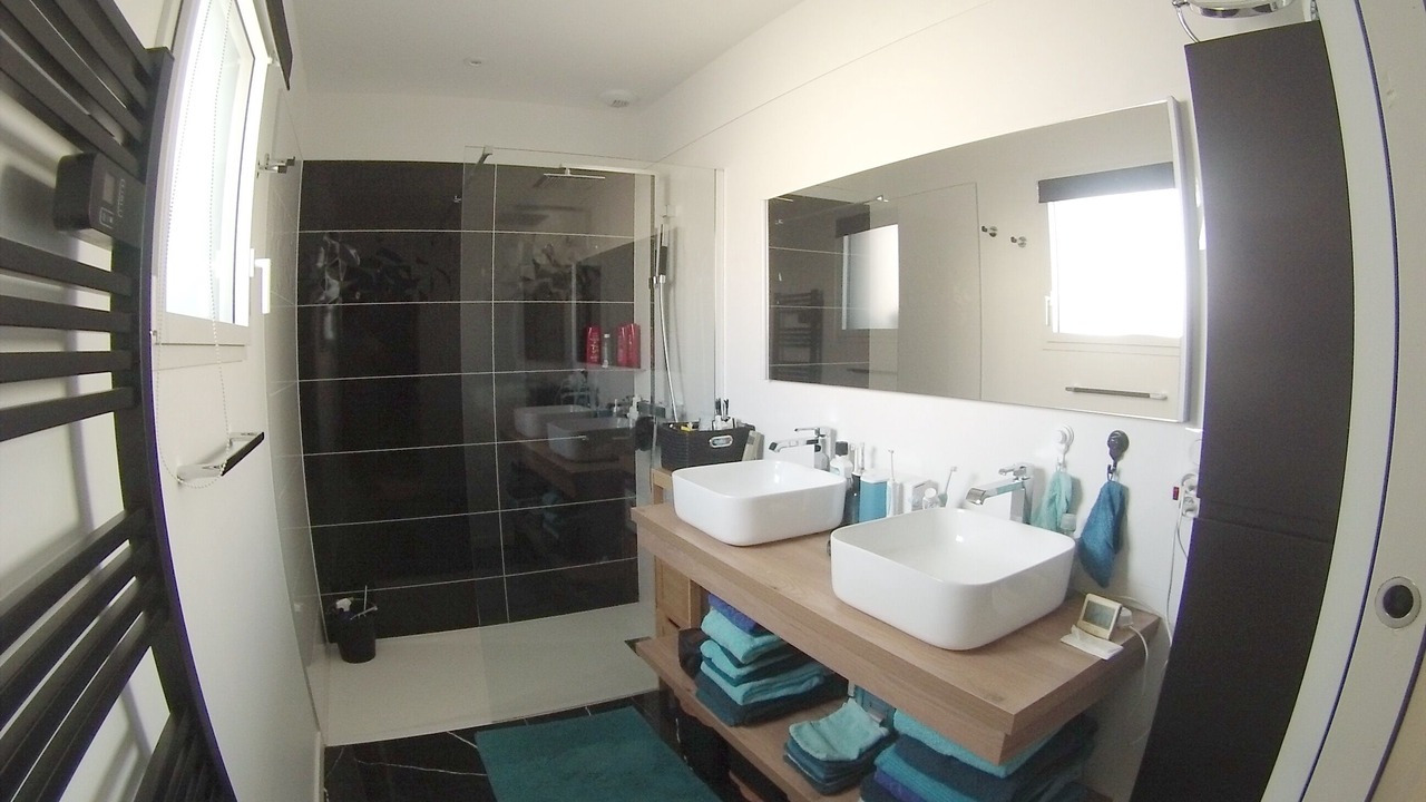 Photo of Bathroom in Tosse
