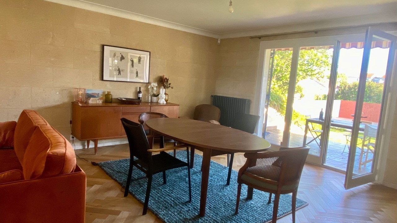 Photo of Livingroom in Bordeaux-Lac