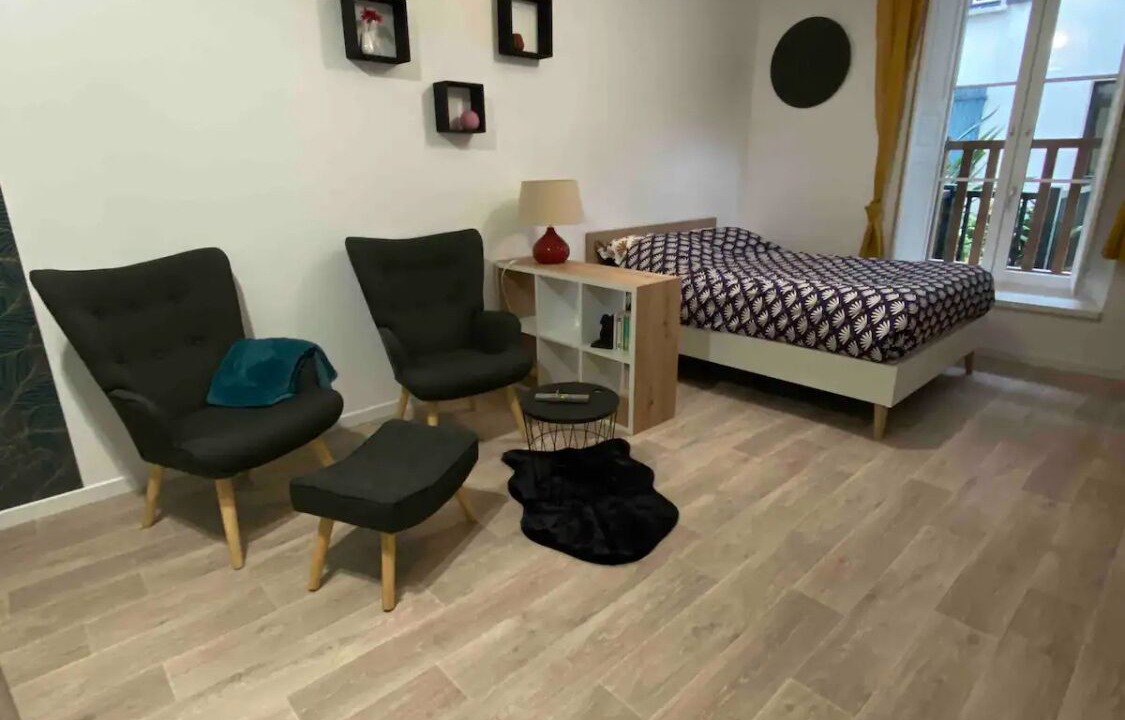 Photo of Bedroom in Oloron-Sainte-Marie