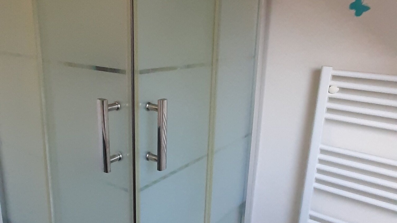 Photo of Bathroom in Saint-Bonnet-l'Enfantier