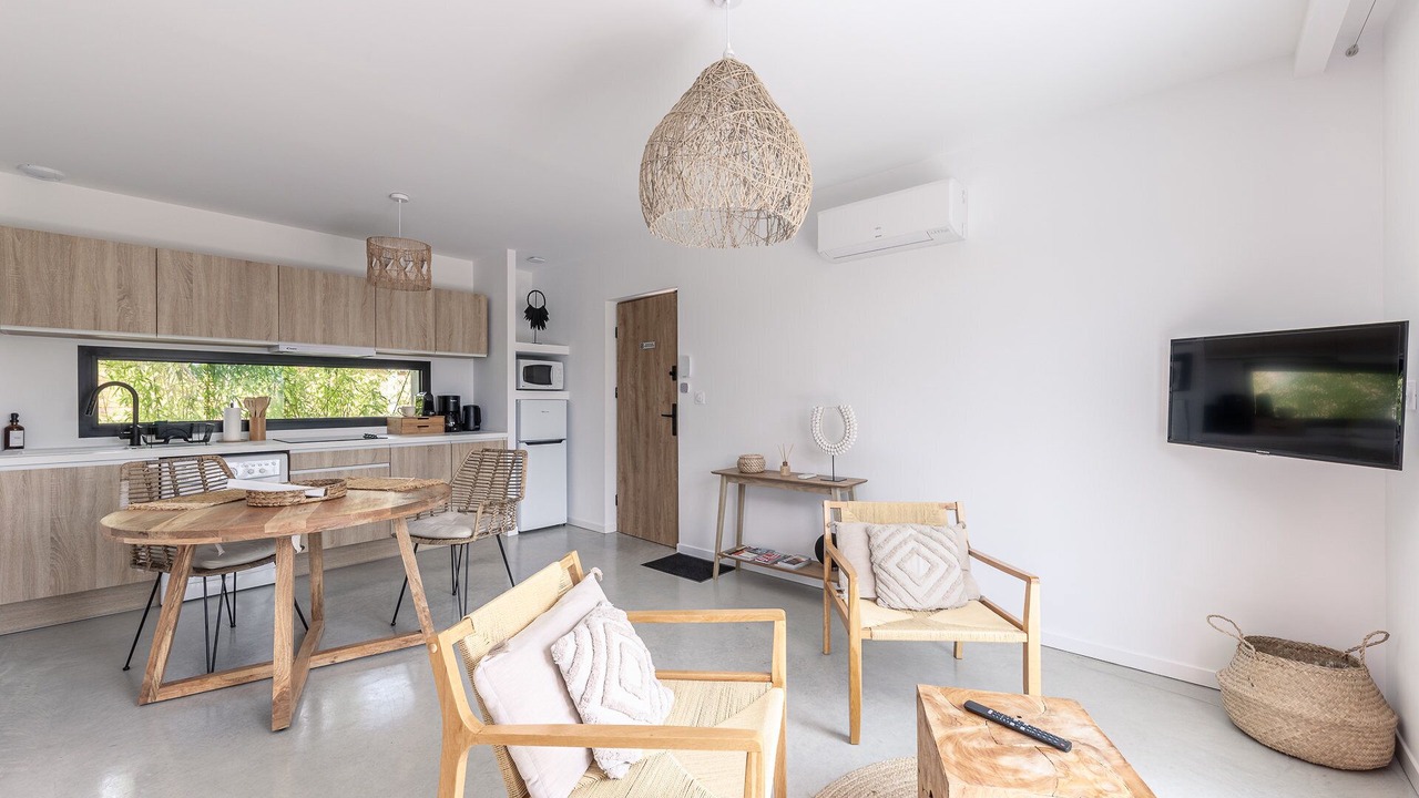 Photo of Livingroom in Tizac-de-Curton