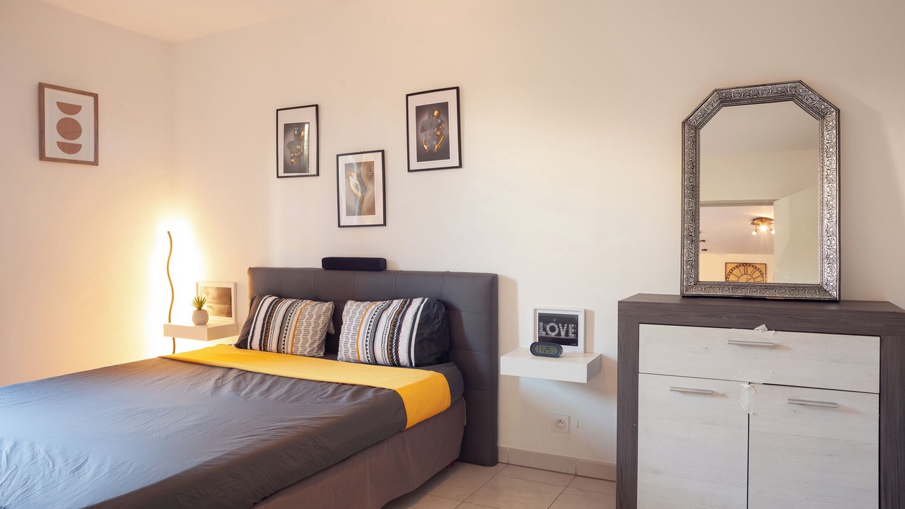 Photo of Bedroom in Les Baumettes