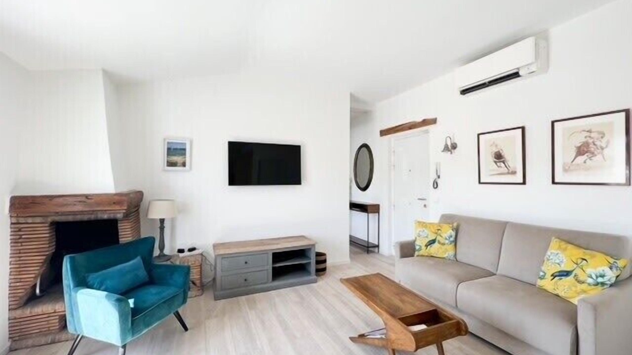 Photo of Livingroom in Cannes City Centre