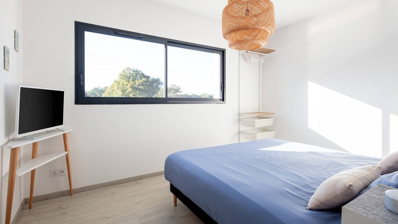 Photo of Bedroom in Tosse
