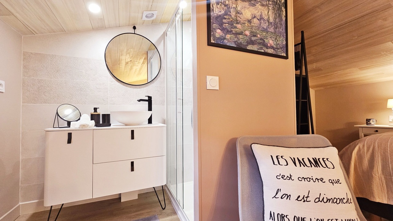 Photo of Bedroom in L'Isle-d'Espagnac