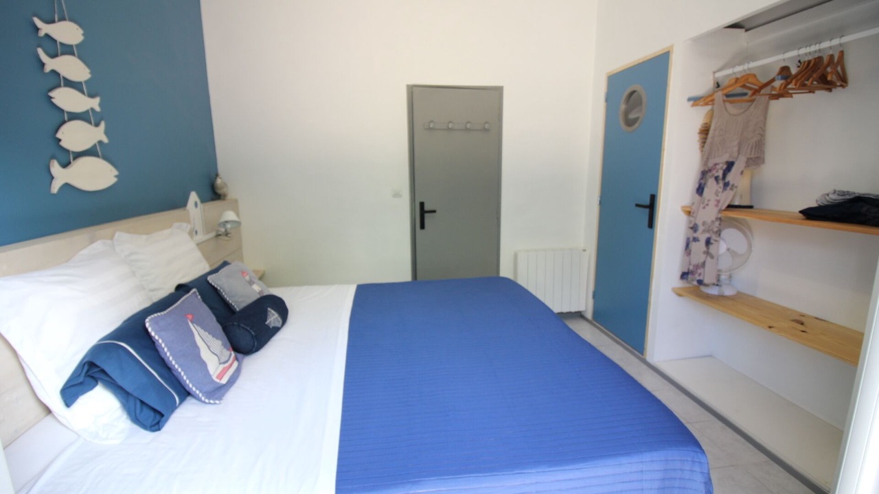 Photo of Bedroom in Andernos-les-Bains
