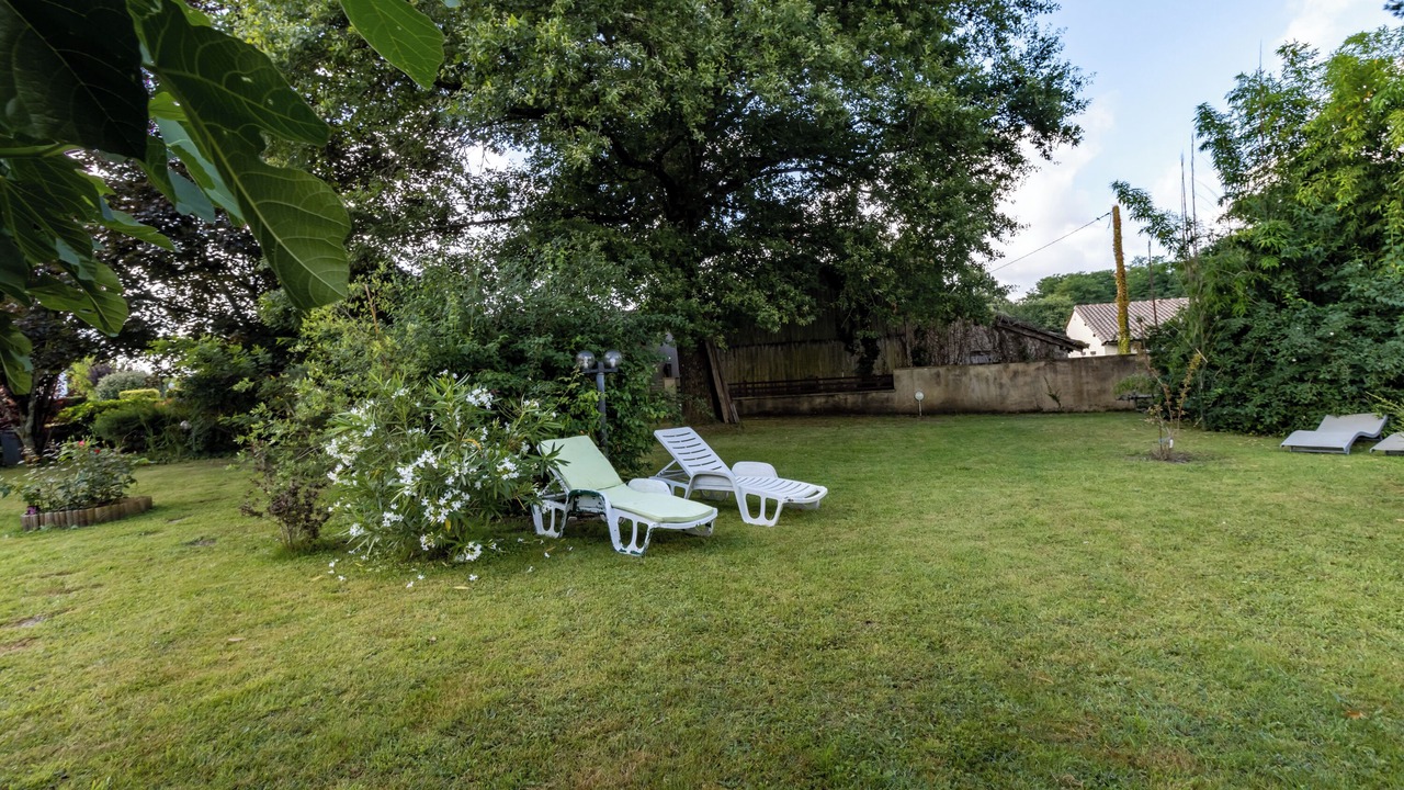 Photo of Outdoor in Montpon-Menesterol