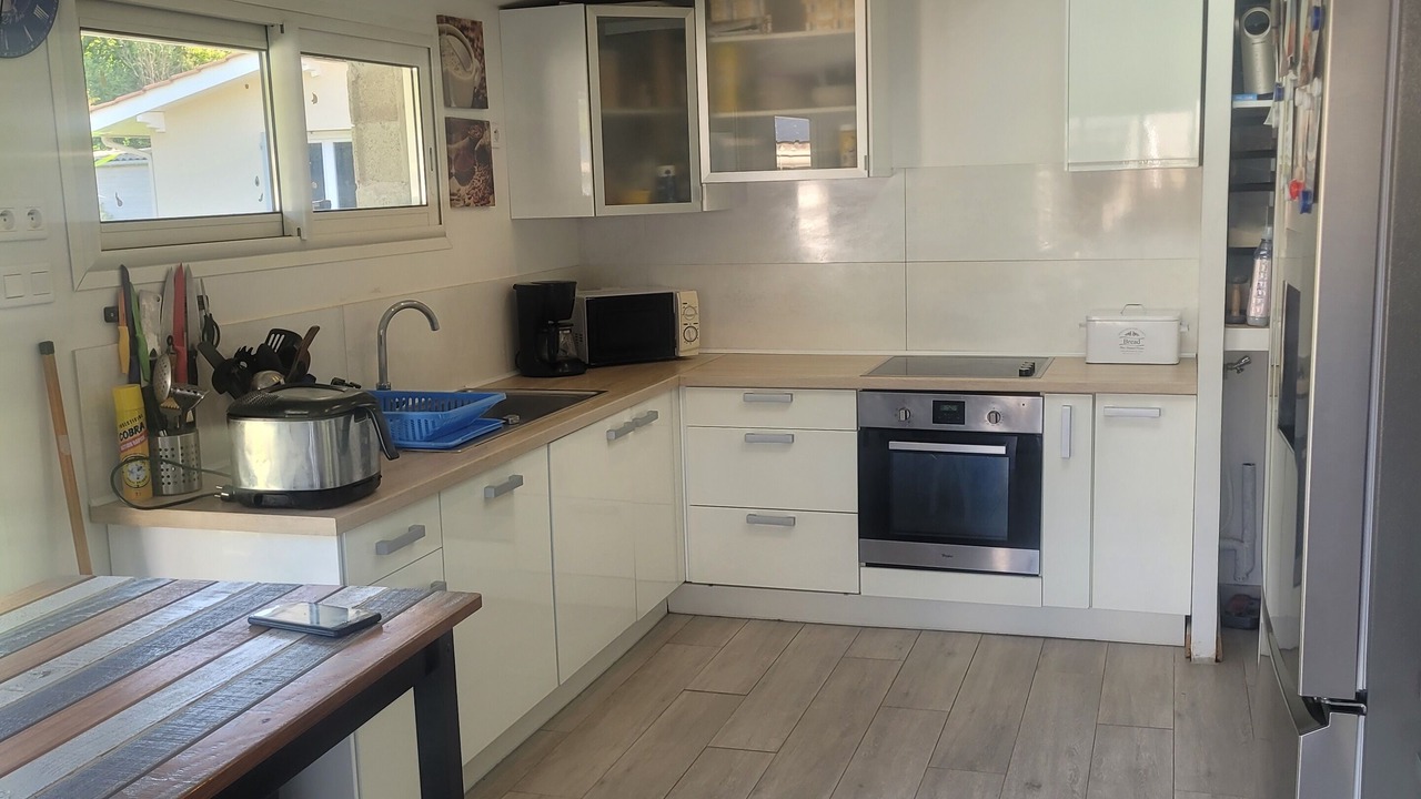 Photo of Kitchen in Sainte-Eulalie