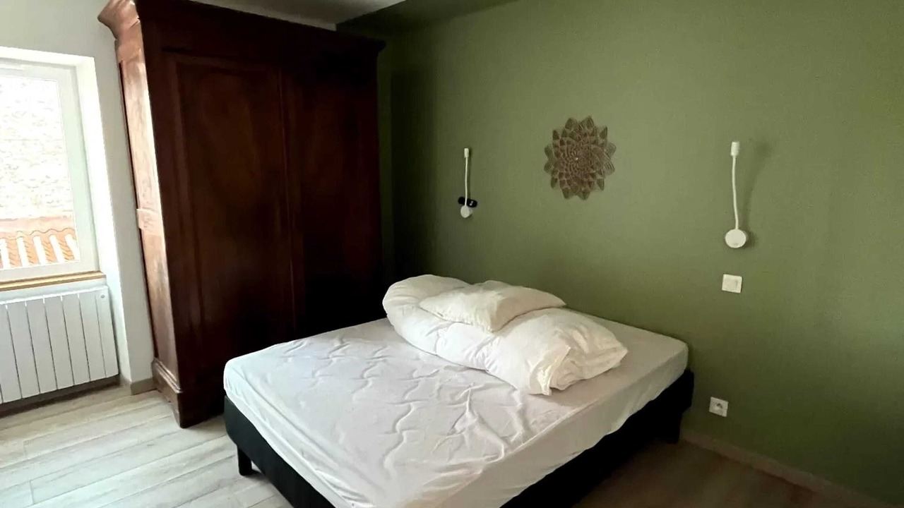 Photo of Bedroom in North district