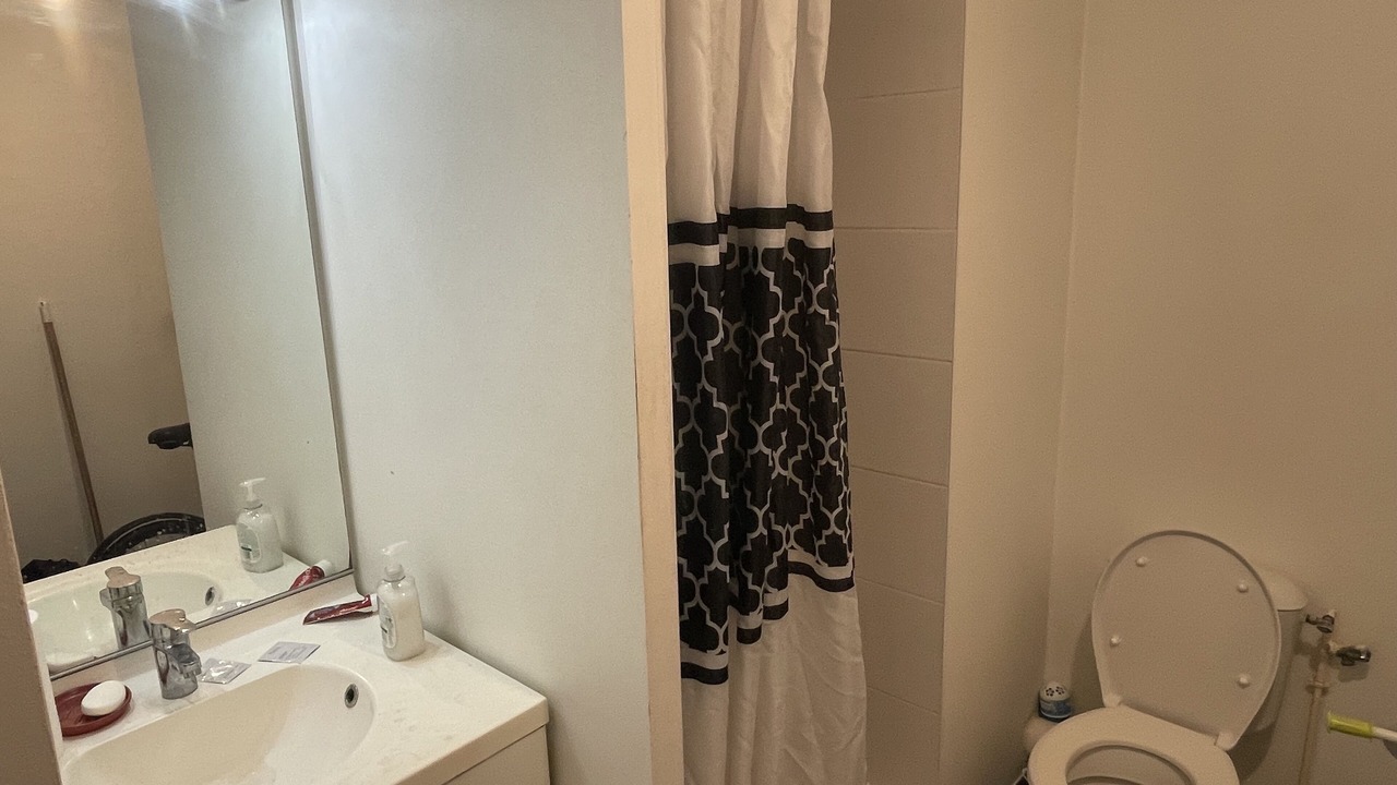 Photo of Bathroom in Bassins a Flot