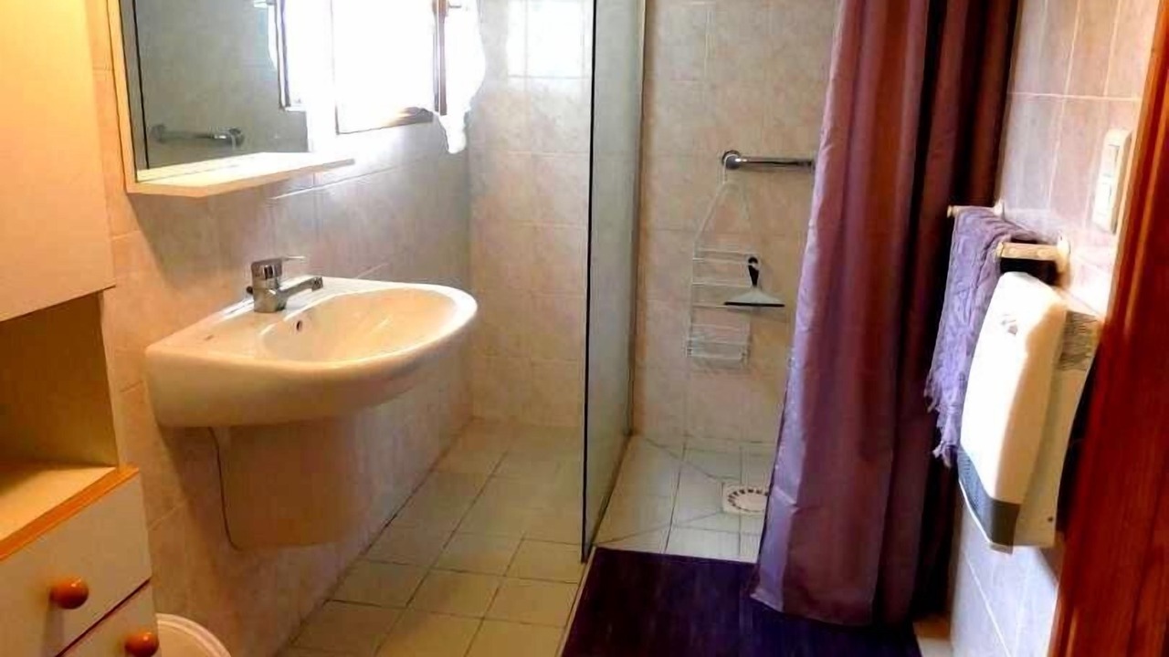 Photo of Bathroom in Lacrabe