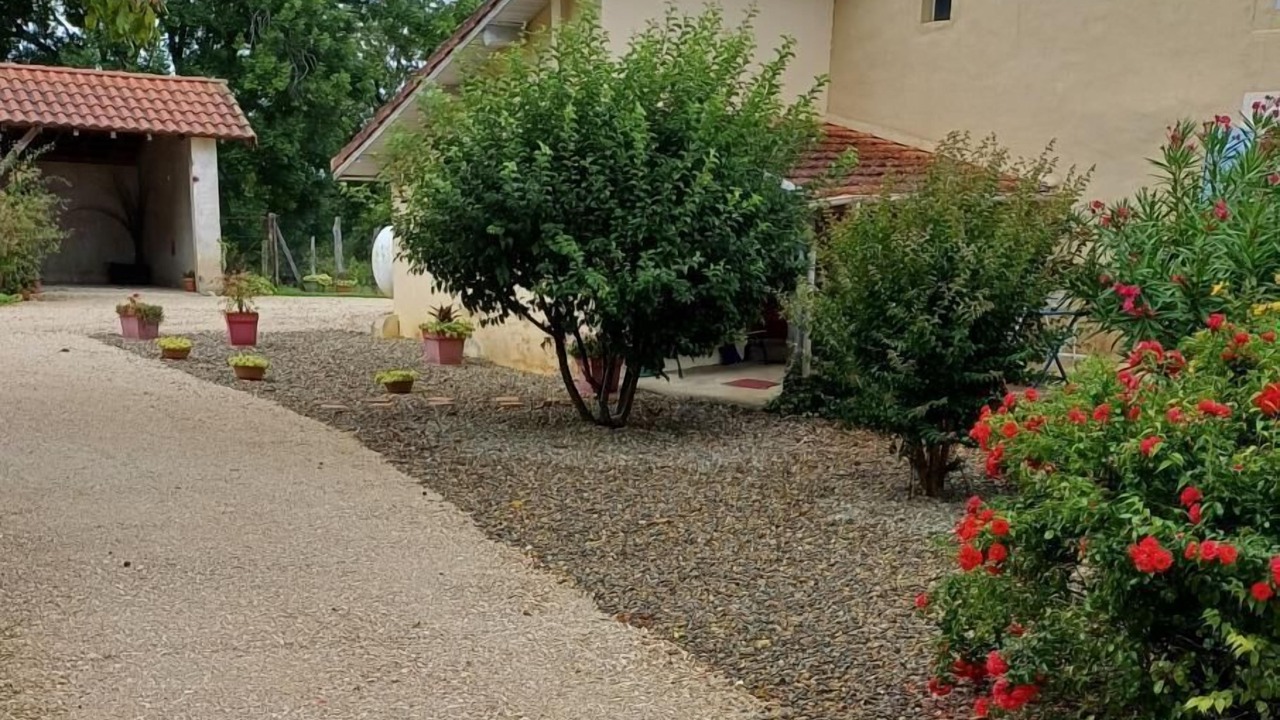 Photo of Outdoor in Lacrabe