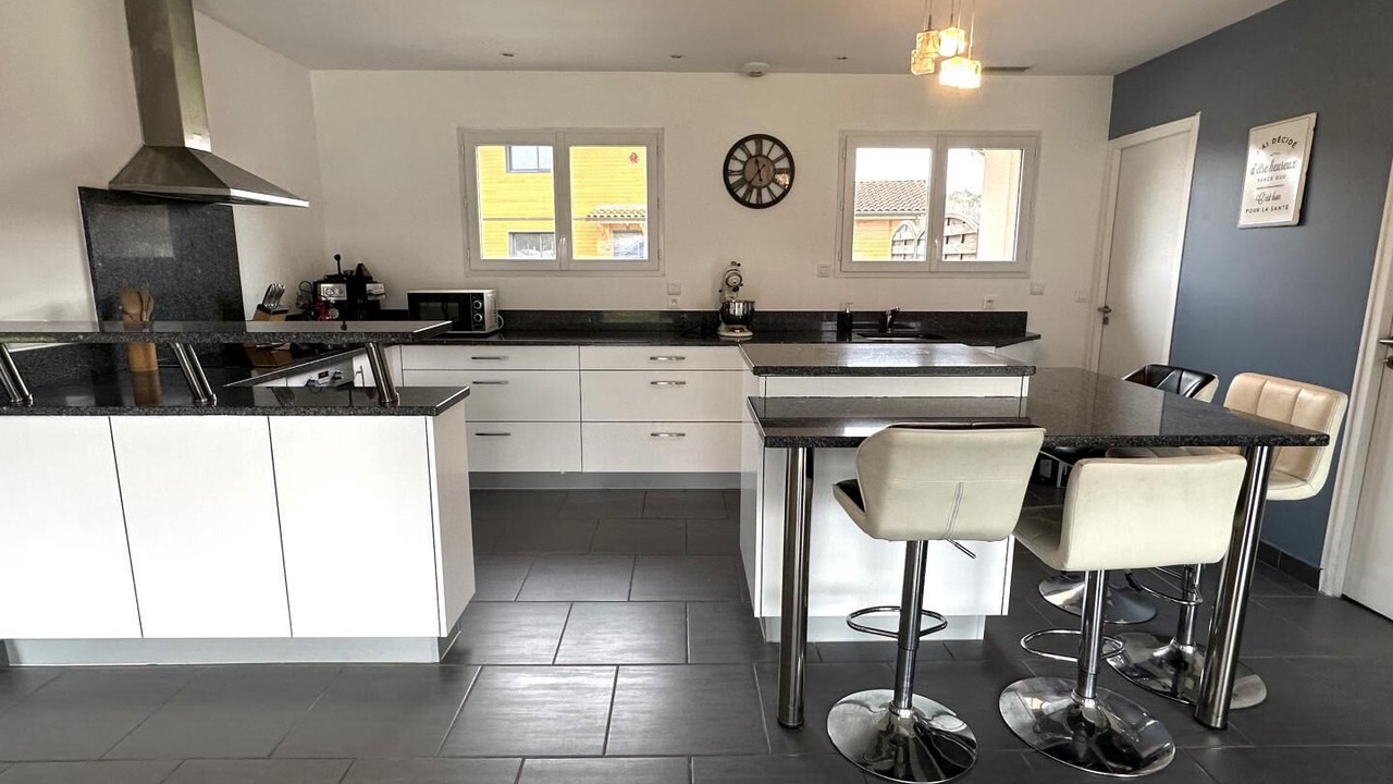 Photo of Kitchen in Lit-et-Mixe