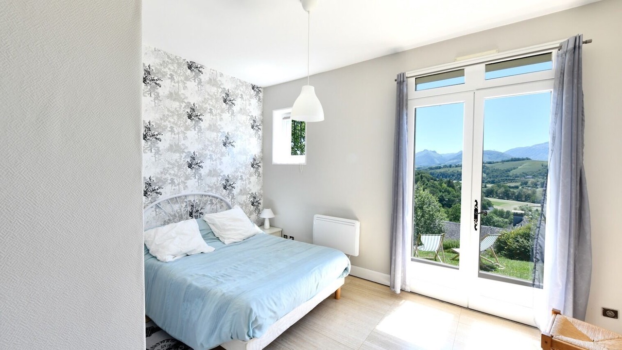 Photo of Bedroom in Lanne-en-Baretous