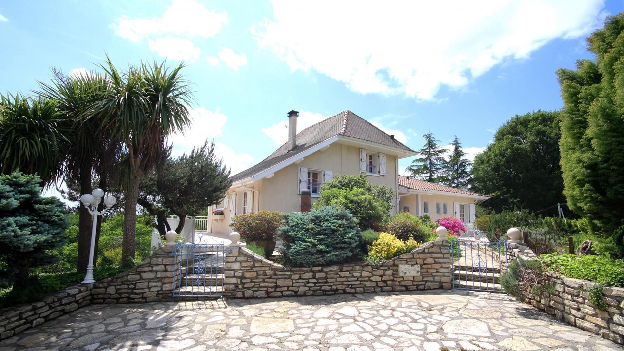 Photo of Outdoor in L'Hopital-d'Orion