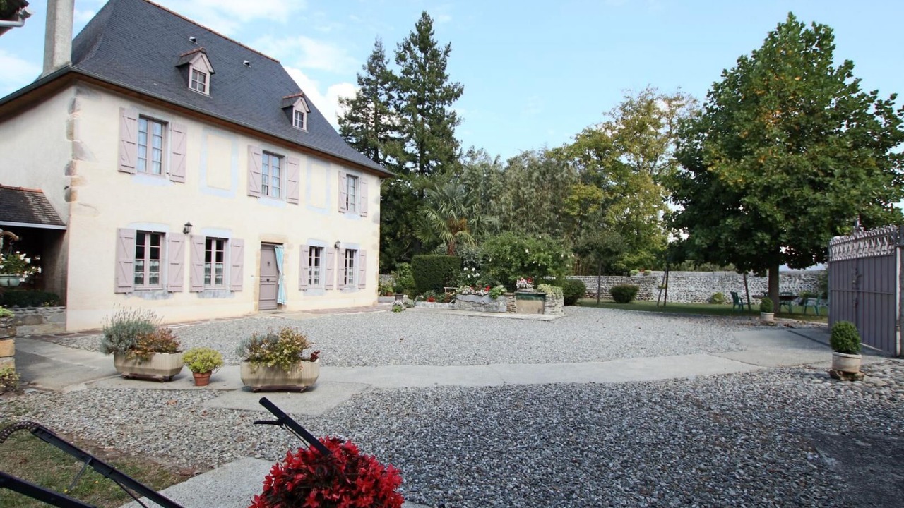 Photo of Outdoor in Boeil-Bezing