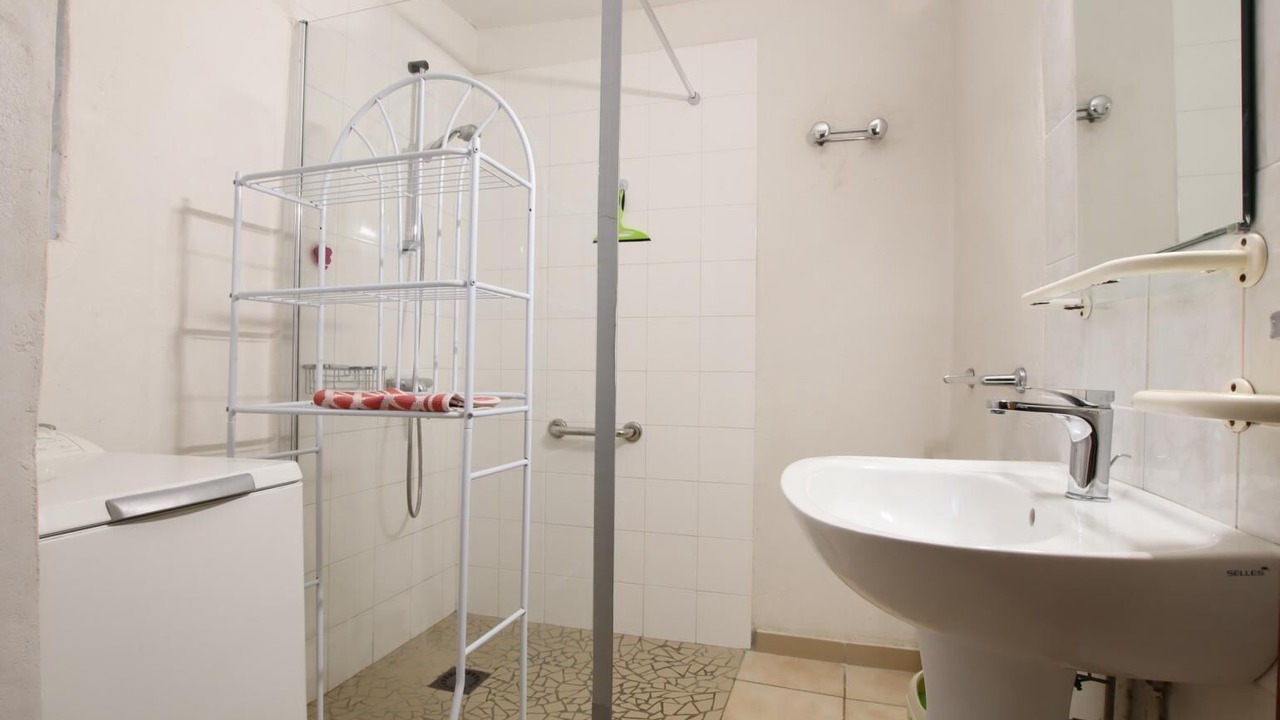 Photo of Bathroom in Saint-Jean-le-Vieux