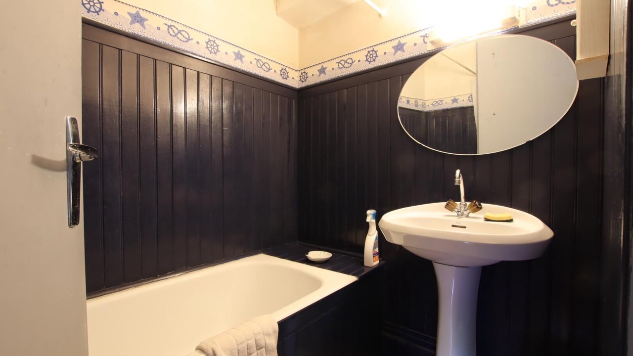 Photo of Bathroom in Geus-d'Oloron