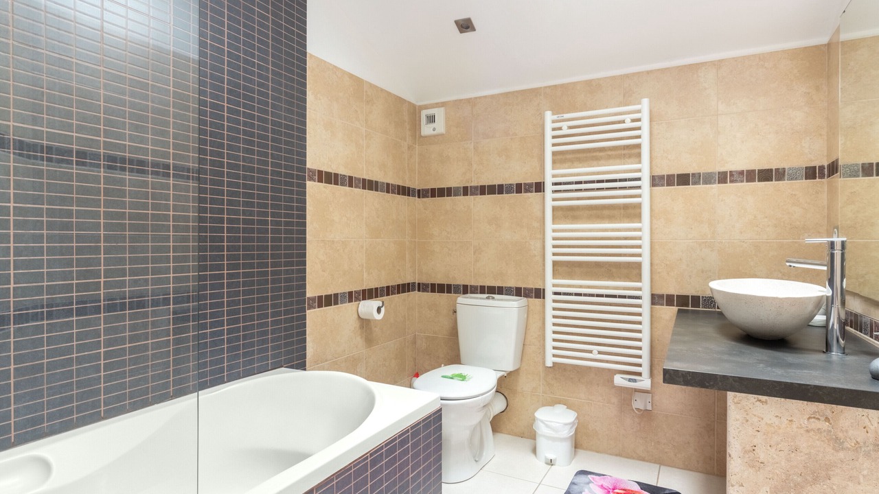 Photo of Bathroom in Lavergne