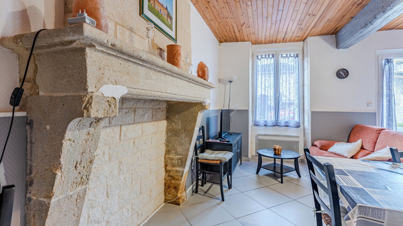 Photo of Livingroom in Saint-Seurin-de-Cadourne